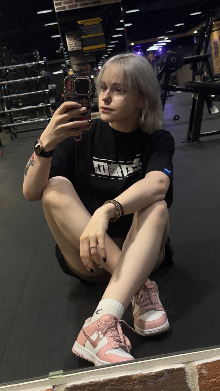 PERSONAL / PHOTO — 1